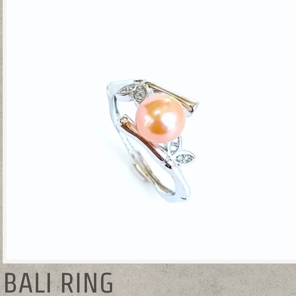 BRAND NEW PEARL CHIC “BALI” RING